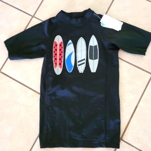 NWT- AWESOME BIG BOYS BLACK RASHGUARD WITH SURFBOARDS